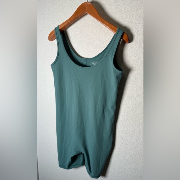 Isabel Maternity by Ingrid & Isabel Teal Romper for Pregnant Women’s Size Medium - Picture 2 of 4